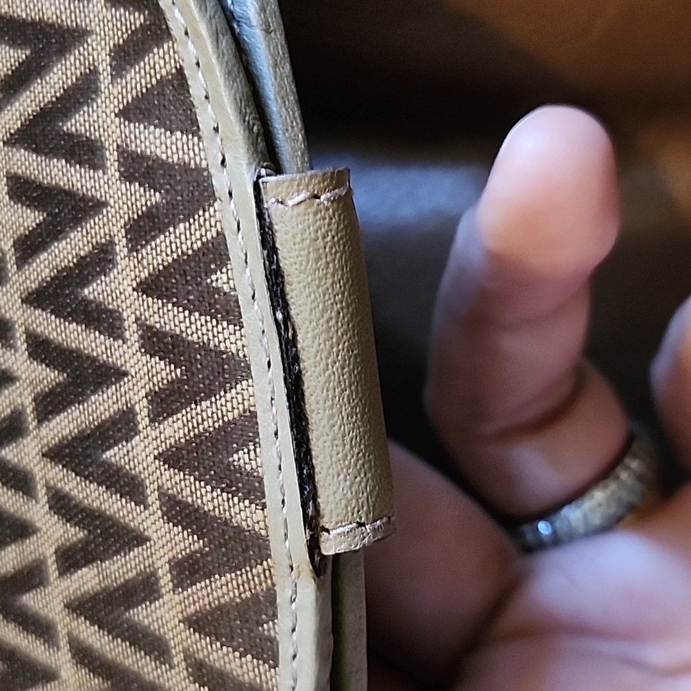 Mario Valentino  Wallet - Picture 6 of 15